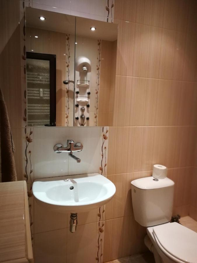 סופיה Sunny Downtown Apartment For 4 מראה חיצוני תמונה